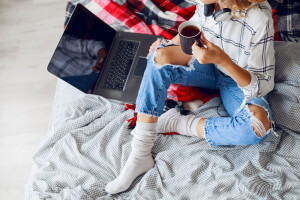 Lenovo przy okazji odświeżania swojej niezwykle popularnej serii stacji roboczych ThinkPad o wysokiej mocy postanowiło wystosować propozycję dla osób chcących nabyć notebook o charakterystyce zbliżonej do flagowych modeli serii, ale również nie wydając przy tym dużej kwoty